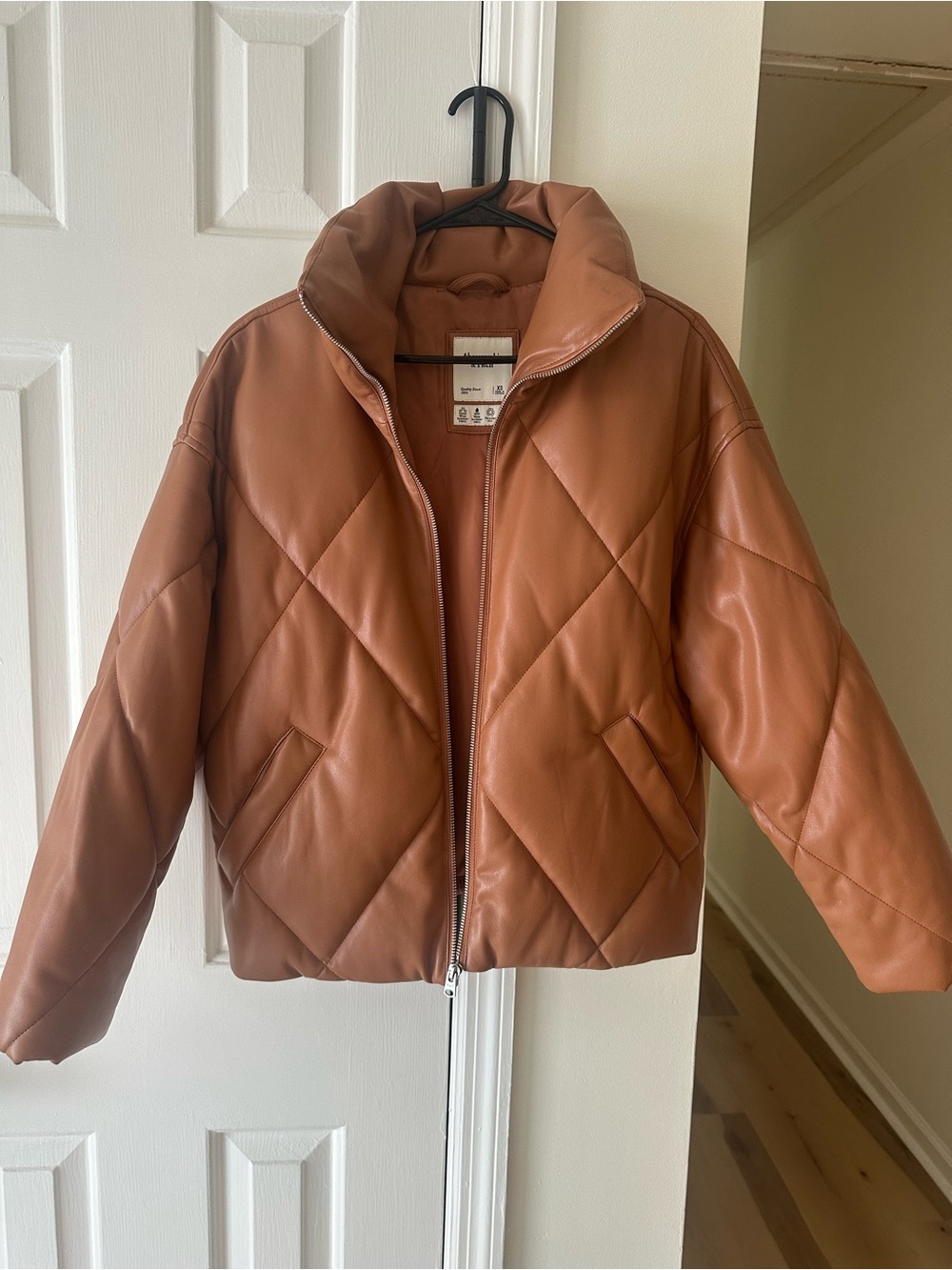 Abercrombie & Fitch Cognac Quilted Vegan Puffer Jacket